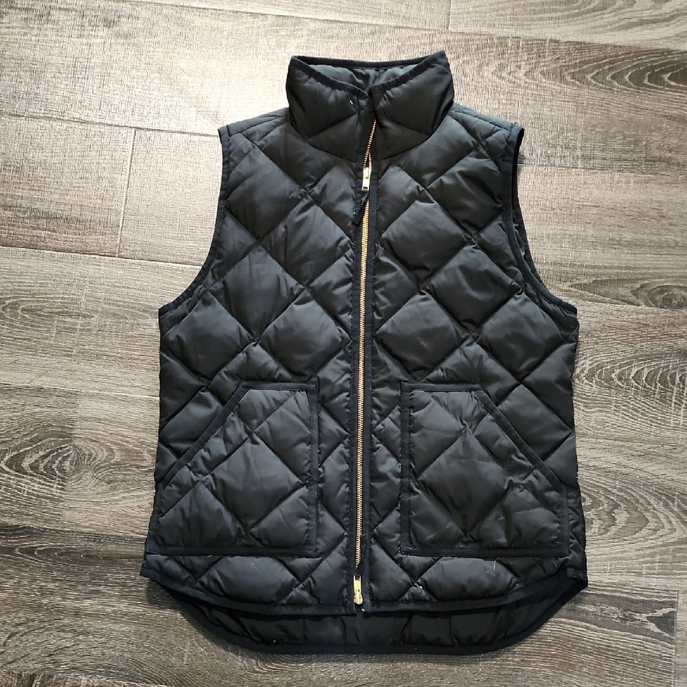 🌹 J.Crew Quilted Down Puffer Vest 🌹